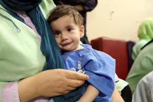 نخستین کلاس آموزشی توانمندسازی مادران پیرامون نیازهای آموزشی آنها در زمینه مراقبت از کودکان قلبی: عکس شماره 4 / 8